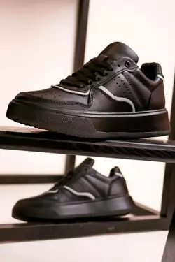 Жіночі шкіряні кросівки Жіночі шкіряні кросівки