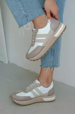 Жіночі шкіряні кросівки Жіночі шкіряні кросівки