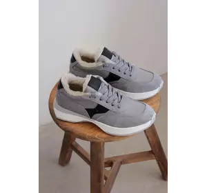 Жіночі шкіряні кросівки на хутрі Жіночі шкіряні кросівки на хутрі